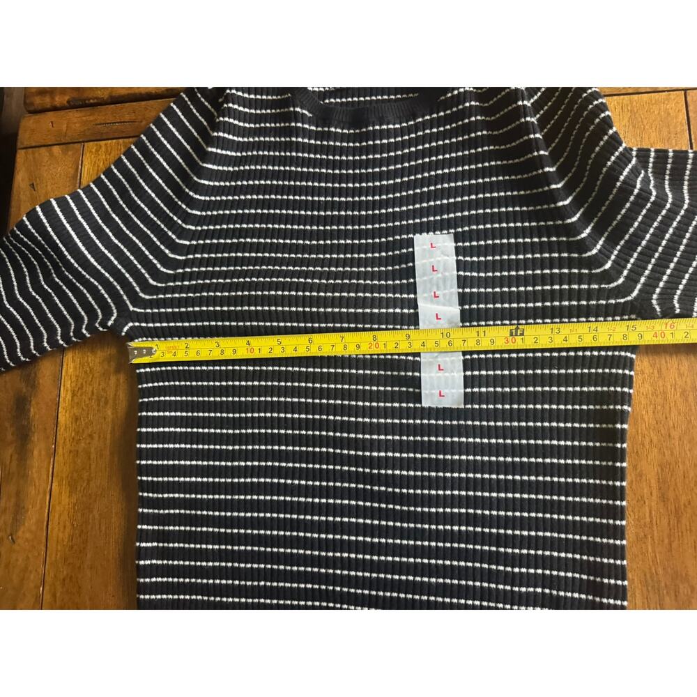 NWT Old Navy SoSoft Lite Ribbed Striped Crewneck Sweater Black White L - Picture 6 of 9